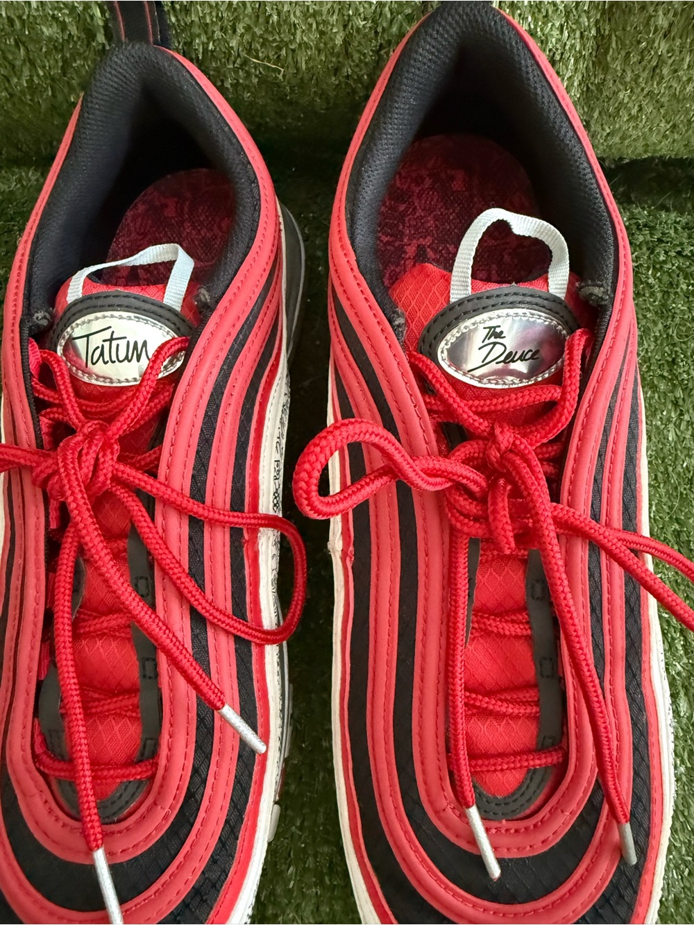 Nike Men's Red and Black Sneakers